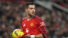 'Dalot không phải vật tế thần, cậu ấy xứng đáng được tôn trọng hơn!'