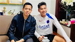 Văn Quyết có hành động ấm lòng với trung vệ Hiểu Minh trong dịp Tết