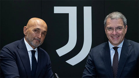 Comolli và Spalletti chịu áp lực khi Juventus bước vào tuần lễ quyết định