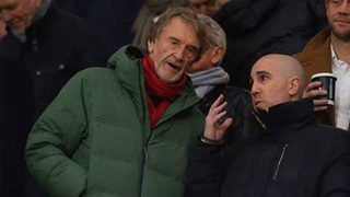 MU gánh nợ 1,29 tỷ bảng vẫn báo lãi đậm, Ratcliffe 'ra tay' cứu Old Trafford