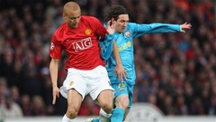 Hậu vệ tệ nhất MU kèm chết Messi nhờ 'khẩu quyết' của Sir Alex