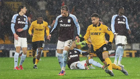 Aston Villa thua đội bét bảng, nguy cơ bị MU chiếm vị trí thứ 3