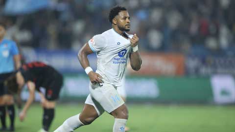  Xuân Son lần đầu ghi bàn ở V.League sau 15 tháng