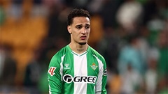 Antony nổi đóa, đòi ăn thua đủ với fan Real Betis sau derby Seville điên rồ