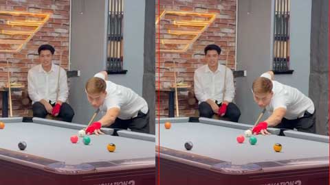 Đình Bắc ngồi ngay ngắn nhìn Việt Anh một cơ dọn bàn bi-a