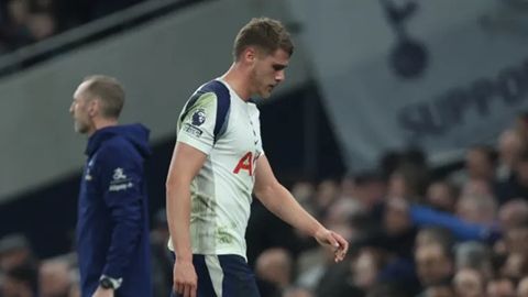 Tottenham sắp xuống hạng: Màn tự hủy kinh điển nhất 