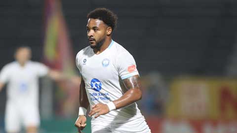 Xuân Son bỏ lỡ không tưởng trước PVF-CAND