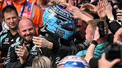 Russell thắng chặng mở màn F1 2026, Mercedes lập cú đúp tại Melbourne