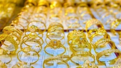 Giá vàng hôm nay 8/3/2026: Vàng SJC giao dịch 185 triệu đồng/lượng