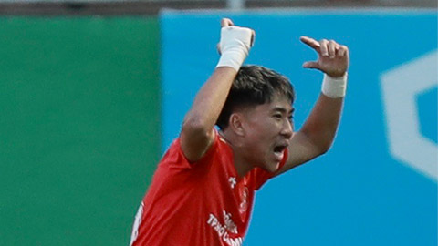 Tiền vệ Việt kiều Khoa Ngô khiến cả V.League phải ngước nhìn 