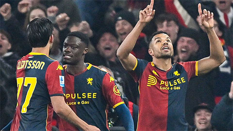 De Rossi khiến Roma ôm hận, cuộc đua top 4 thêm kịch tính