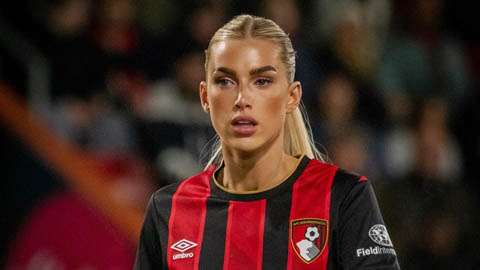 Kelci-Rose Bowers: Nữ cầu thủ tóc vàng gây 'sốt' mạng xã hội