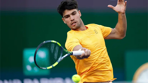 Alcaraz vượt khó trước Rinderknech, giành vé vào vòng 4 Indian Wells