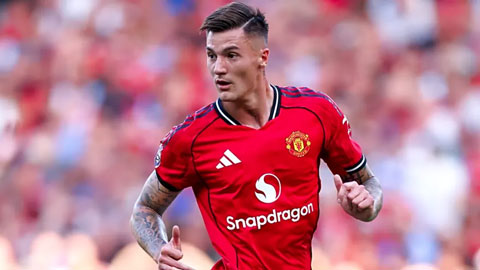 Travis Binnion: Bí ẩn đẳng sau màn bùng nổ của Benjamin Sesko