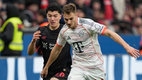 Bayern hòa nghẹt thở với 9 người trước Leverkusen