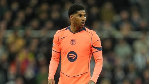 Barca thất hứa với Rashford, chuyển hướng sang Pedro Neto