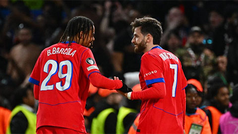 Kvaratskhelia – Barcola: Đôi cánh đưa PSG bay vào tứ kết Champions League