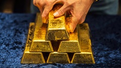 Giá vàng hôm nay 19/3/2026: Mất mốc 5.000 USD, trong nước đi ngang