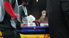 Tuyển thủ Hà Lan nhập viện khẩn cấp trong ngày Galatasaray thua đậm Liverpool