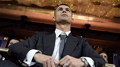 Cristiano Ronaldo ‘tắt điện’ trước Messi trong cuộc đua xa xỉ