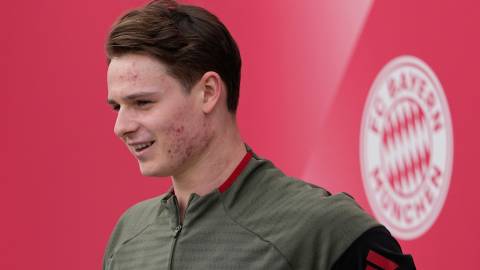 8 ngày vượt qua chấn động não của thủ môn trẻ của Bayern