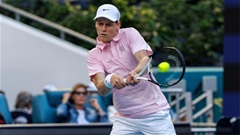 Jannik Sinner lần thứ năm vào tứ kết Miami Mở rộng