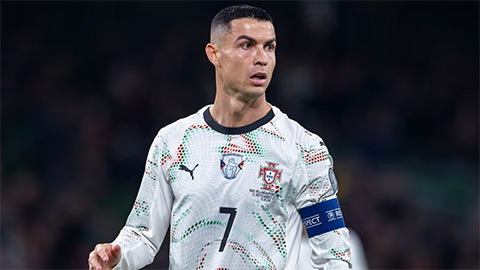 Ronaldo cập nhật tình hình sau khi bị loại khỏi tuyển Bồ Đào Nha