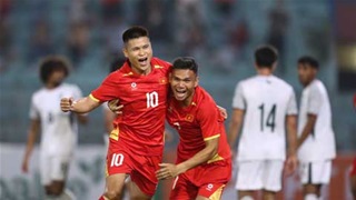 Xuân Mạnh đánh đầu tung lưới Bangladesh nâng tỷ số lên 2-0