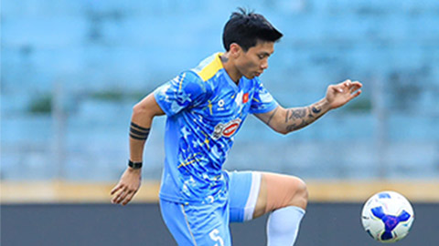 Vị trí nào cho Văn Hậu khi trở lại ĐT Việt Nam?