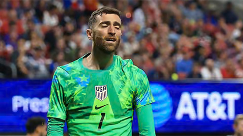 ĐT Mỹ thua đậm 