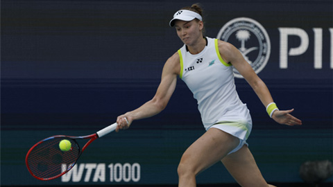 Elena Rybakina cán mốc 100 tuần trong Top 5 thế giới