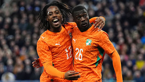 Bờ Biển Ngà đánh bại Scotland, Hàn Quốc gục ngã trước Áo