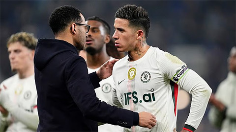 Chelsea trừng trị Enzo Fernandez
