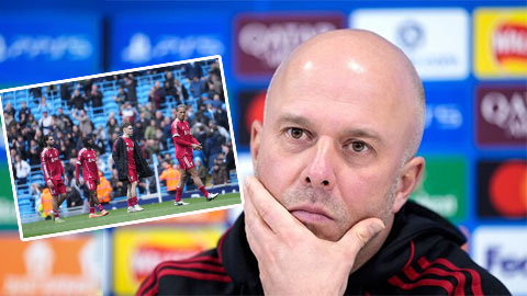 Liverpool thảm bại, Arne Slot còn biết nói gì?