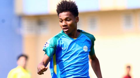 Tài năng trẻ gốc châu Phi Adu Huỳnh Đức Favour có gì đặc biệt?