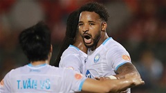 Tranh cãi pha bỏ lỡ khó tin của Xuân Son 