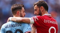 Bruno Fernandes nên theo bước Bernardo Silva rời Manchester?