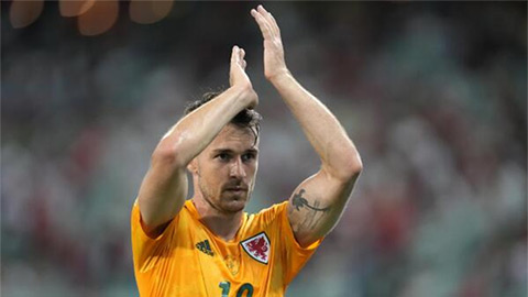 Cựu sao Arsenal Aaron Ramsey giải nghệ ở tuổi 35