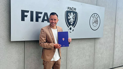 Cựu trung vệ ĐT Việt Nam có bằng HLV châu Âu, sẵn sàng cầm đội V.League