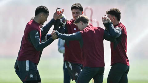 'Giải mã' bài tập bút chì của Arsenal