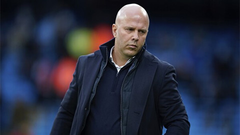 Liverpool ra tối hậu thư với Arne Slot sau thất bại trước PSG