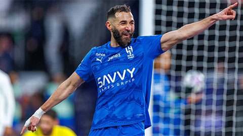 Benzema lập hat-trick, Al Hilal đại thắng 6-0 để áp sát Al Nassr