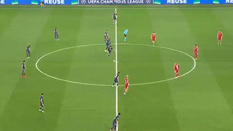 Chiến thuật giao bóng lỗi của PSG lại bị 'mổ xẻ'