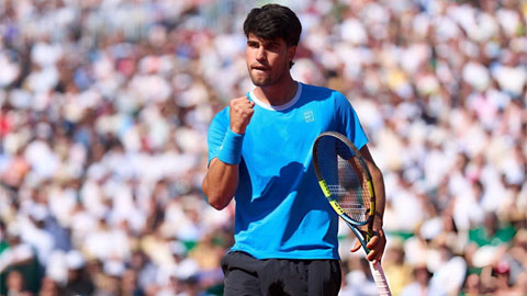Carlos Alcaraz chật vật vào tứ kết Monte Carlo Masters