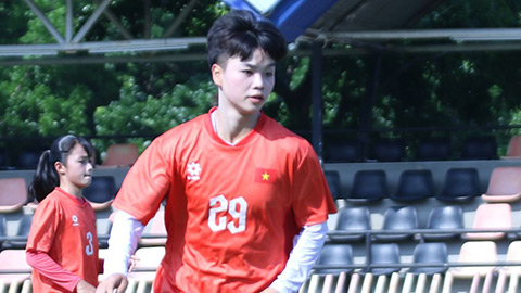U20 nữ Việt Nam khổ luyện dưới trời nóng, hy vọng tạo điều kỳ diệu trước Nhật Bản