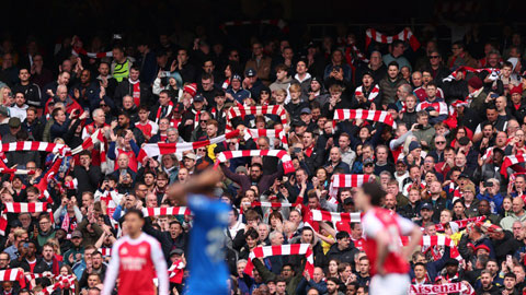 3 'gián điệp' Bournemouth không dám về vì lỡ khiến fan Arsenal nóng mặt