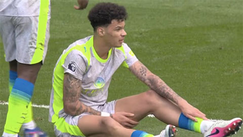 Man City trả giá đắt cho trận thắng Chelsea