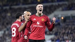 Michael Carrick thực hiện 3 sự thay đổi lớn cho MU trước Leeds