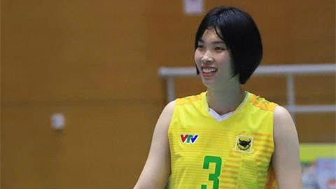 Chủ công Thanh Thúy bất ngờ bị đồng nghiệp ‘tác động vật lí’