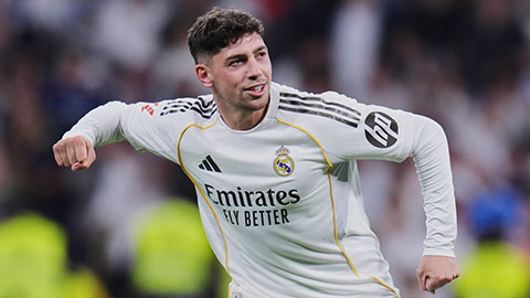 Bayern vs Real Madrid: Kền kền trắng trông cả vào 'Thần ưng' Valverde